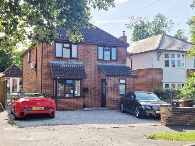 House for sale in Barton Stacey, Hampshire