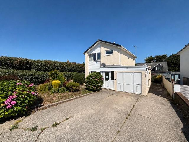 House for sale in Saundersfoot, Pembrokeshire