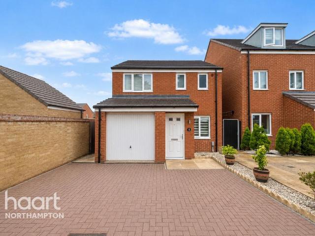 House for sale in Boughton Green, Kingsthorpe