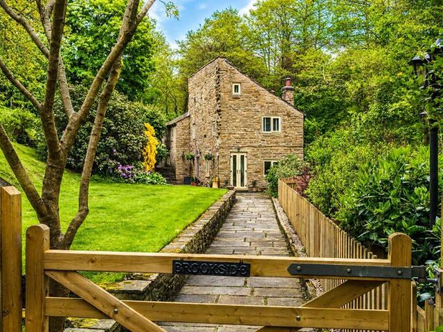House for sale in Mill Brow, Greater Manchester
