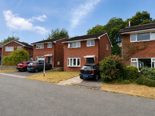 House for sale in Upton Priory, Macclesfield