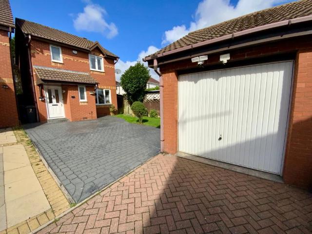 House for sale in Whiteheath Gate, Blackheath
