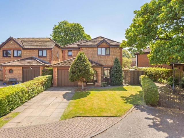 House for sale in Mid Calder, Scotland
