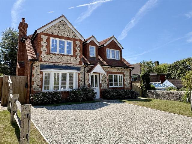 House for sale in East Dean and Friston, Cross In Hand