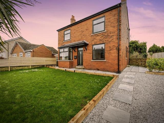 House for sale in East Ardsley, West Yorkshire