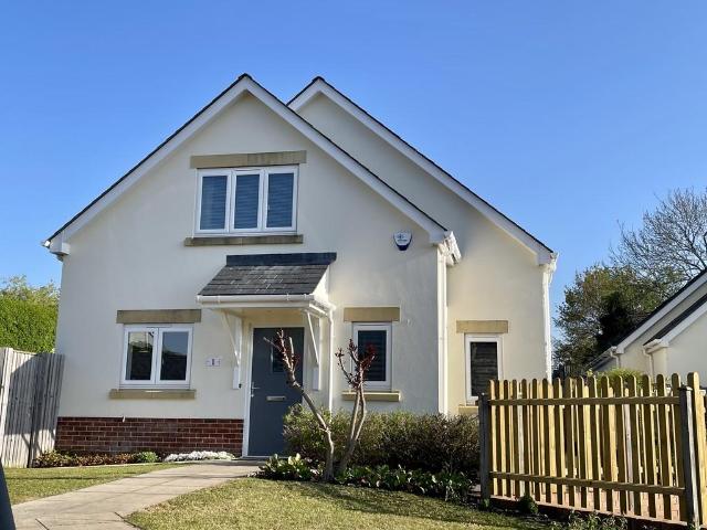 House for sale in Oakley, Merley