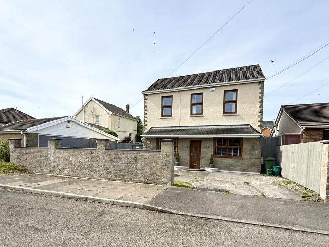 House for sale in Hirwaun