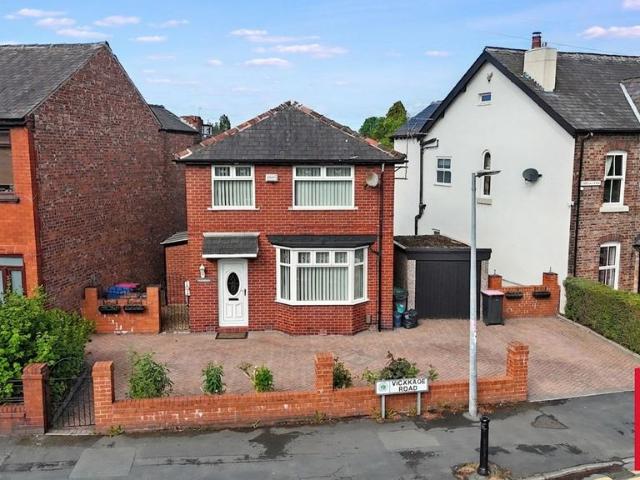 House for sale in Higher Irlam, Salford