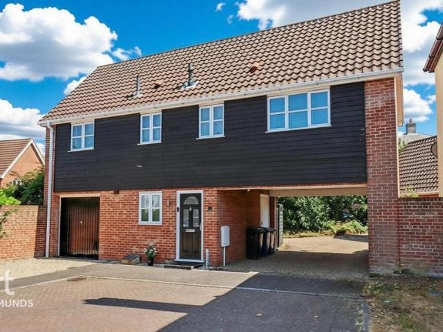 House for sale in Moreton Hall, Chedburgh