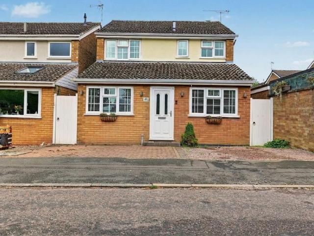 House for sale in Great Glen, Harborough