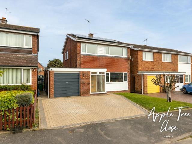 House for sale in Crookhill, Worcestershire
