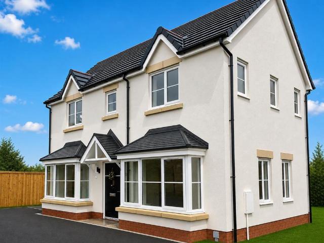 House for sale in Rhostyllen, Wales