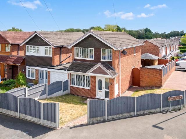 House for sale in Brownhills West, West Midlands