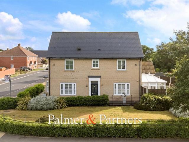 House for sale in Weeley, Dale Hill