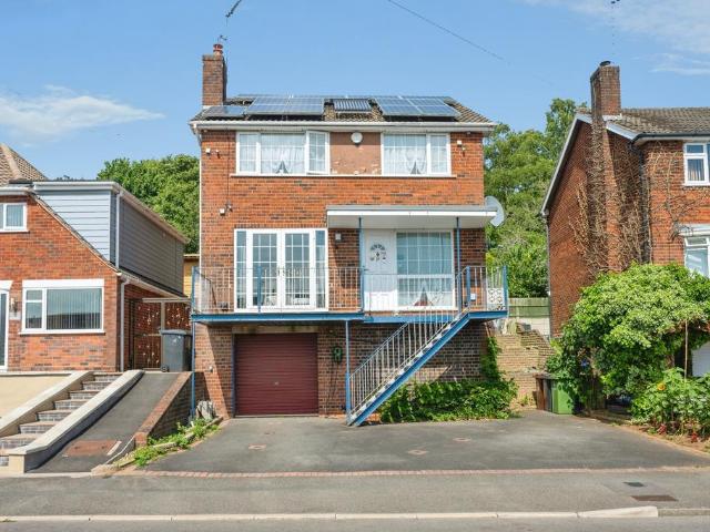 House for sale in Birchen Coppice, Rushock
