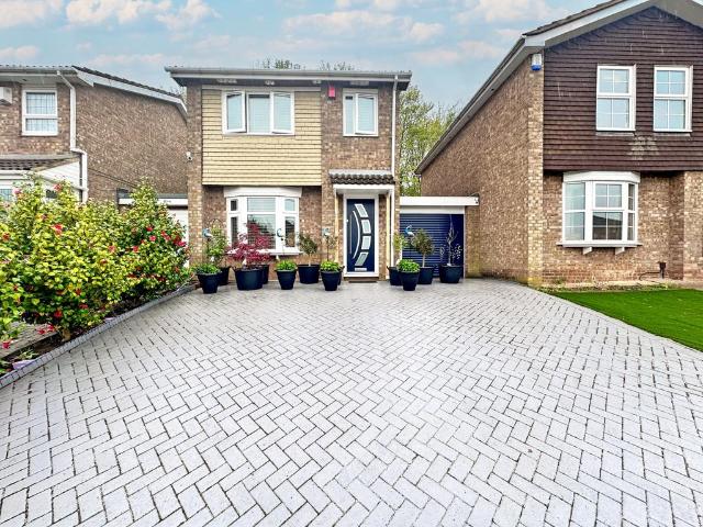 House for sale in Mayer's Green, West Bromwich