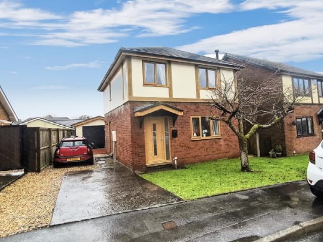House for sale in Cwmamman, Glanaman
