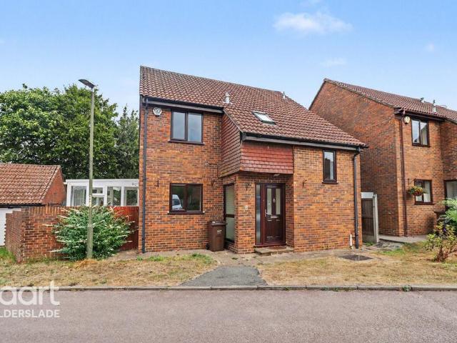 House for sale in Chatham