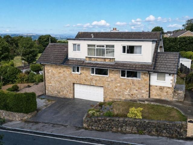 House for sale in Rawdon, West Yorkshire