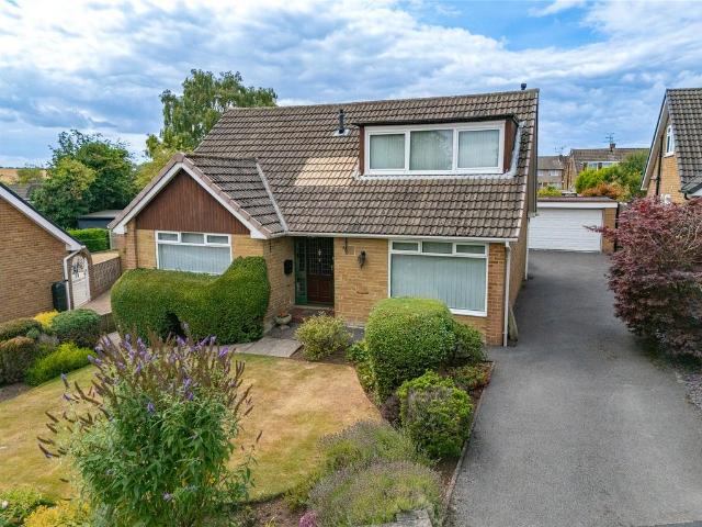 House for sale in Barwick in Elmet, Leeds