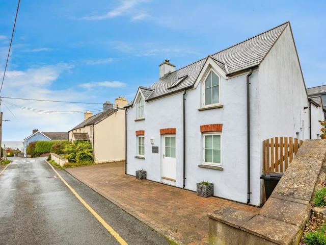 House for sale in Aberporth, Wales