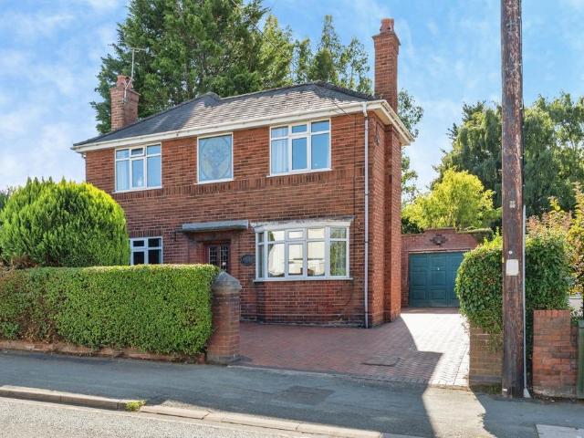 House for sale in The Square, Buckley
