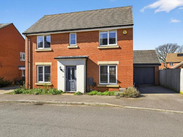 House for sale in Old Netley, Helford