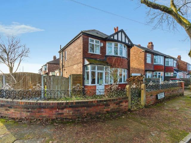 House for sale in Gorse Hill, Trafford Park