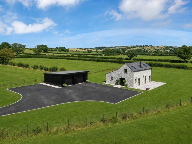 House for sale in Froggatt, East Midlands