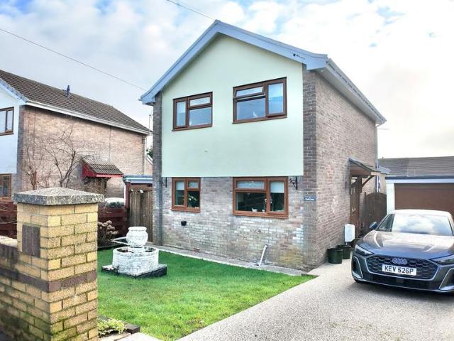 House for sale in The Bryn, Pontllanfraith