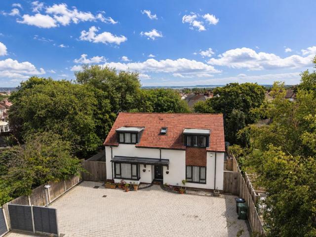House for sale in Larchwood, Bebington