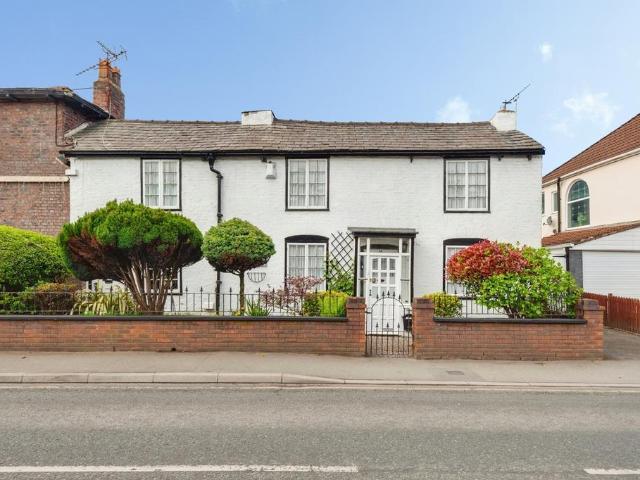 House for sale in Calderstones
