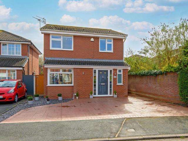 House for sale in Burtonwood and Westbrook, Warrington