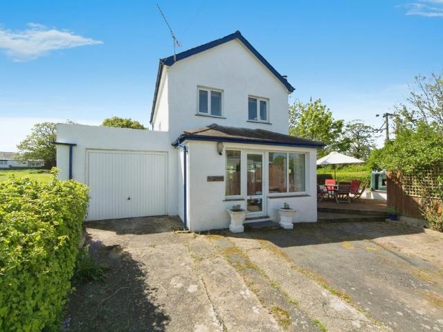 House for sale in Morfa Nefyn, Wales
