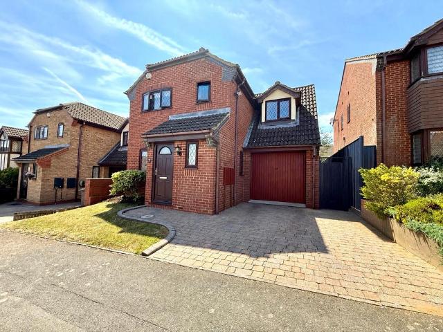 House for sale in Bramingham Park, Luton