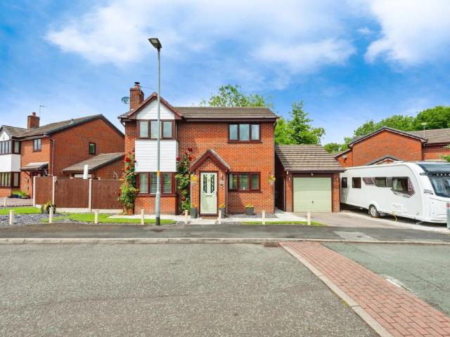 House for sale in Burtonwood and Westbrook, Warrington