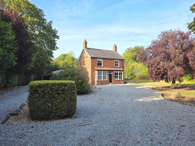 House for sale in Tickton, East Riding Of Yorkshire