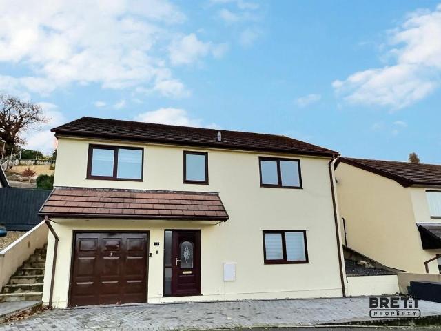 House for sale in Saundersfoot, Wales