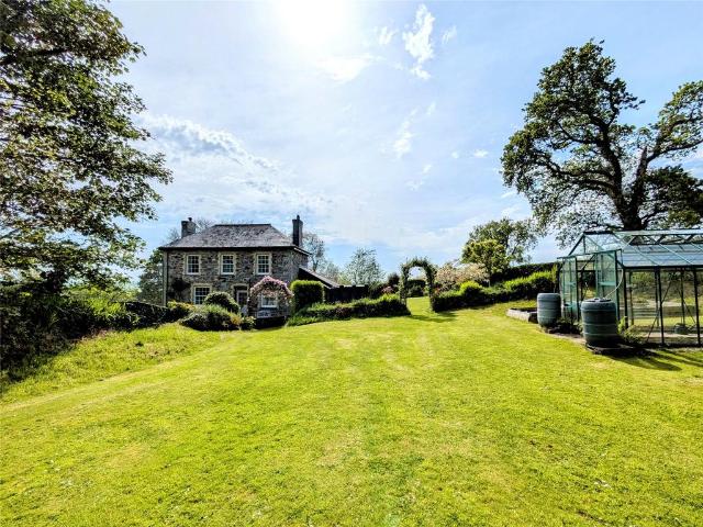 House for sale in Lamellion, Cornwall