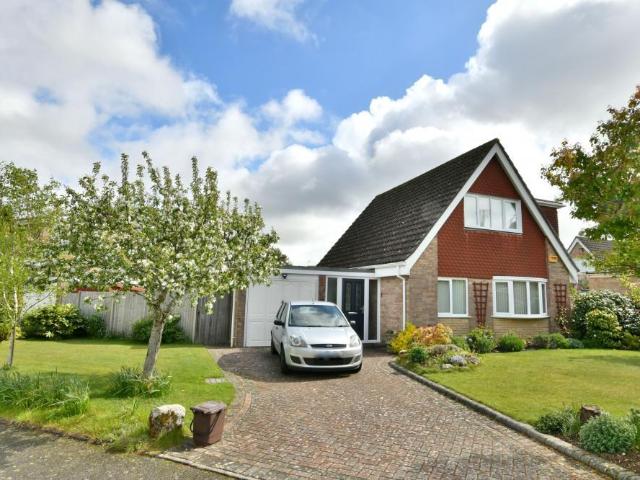 House for sale in Oakley, Merley
