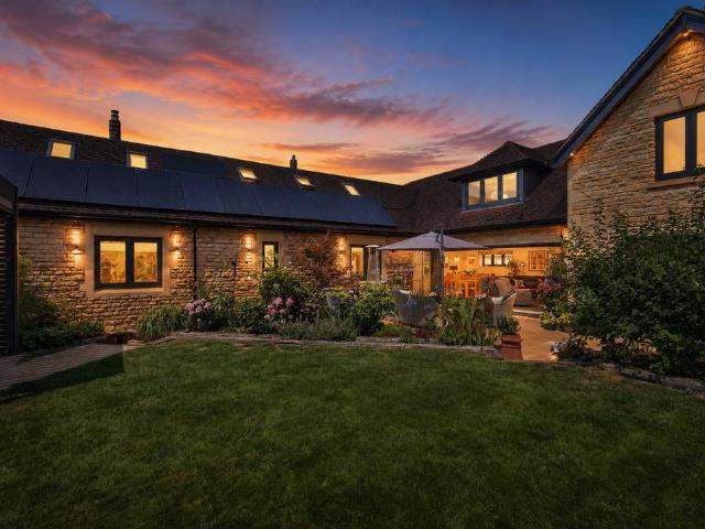 House for sale in Thorpe Waterville