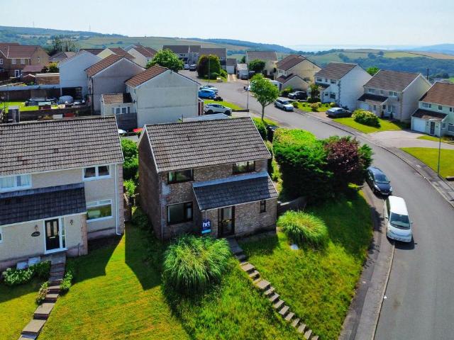 House for sale in Cimla, Neath