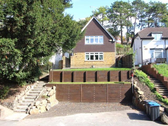 House for sale in London Borough of Croydon, Purley