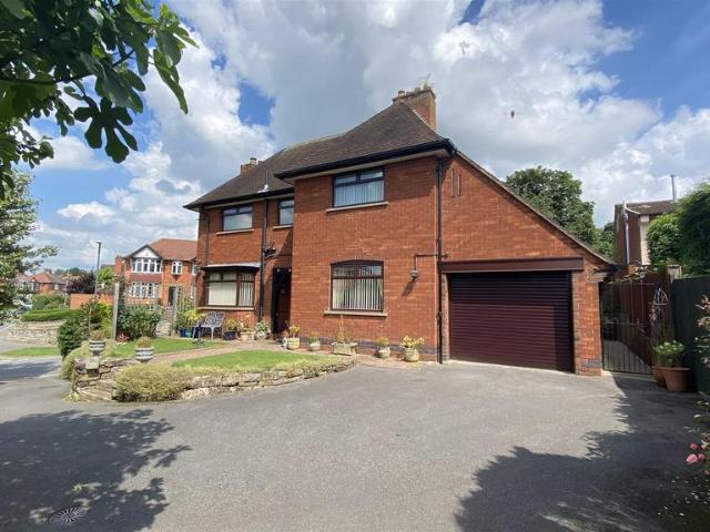 House for sale in Allestree, East Midlands
