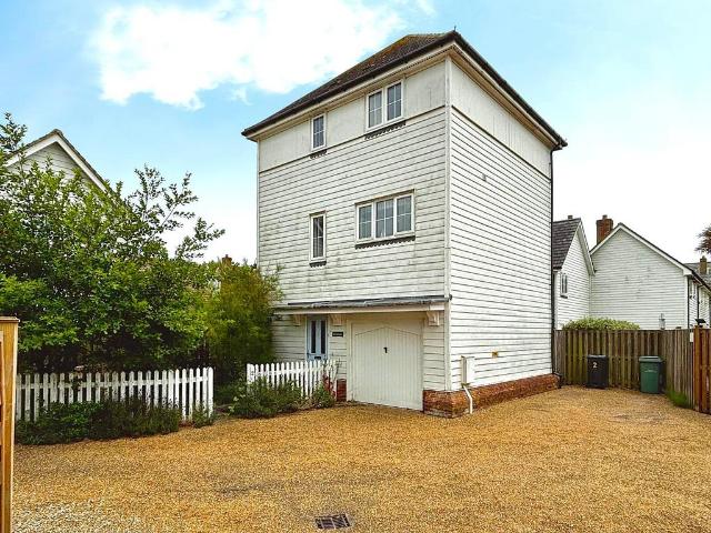 House for sale in Heathlands, East Sussex