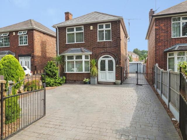 House for sale in Attenborough, East Midlands