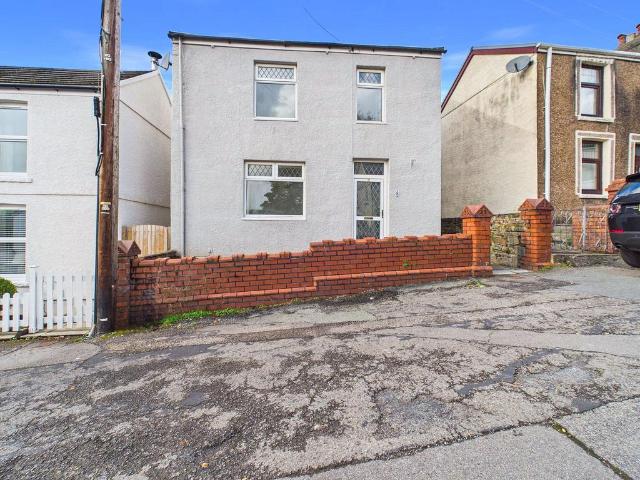 House for sale in Aberclydach, Clydach