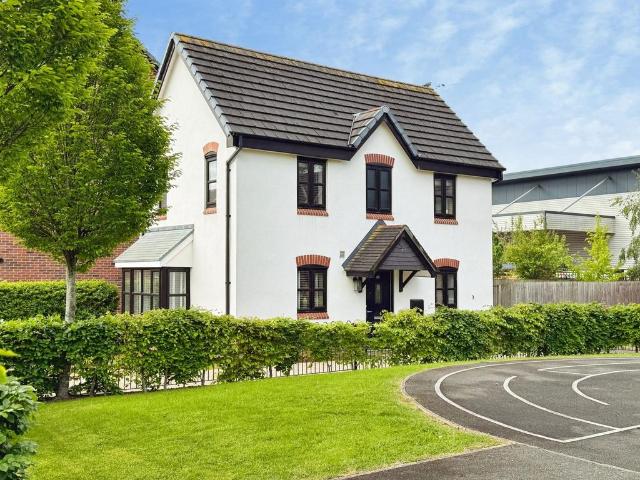 House for sale in Hazel Grove, Greater Manchester