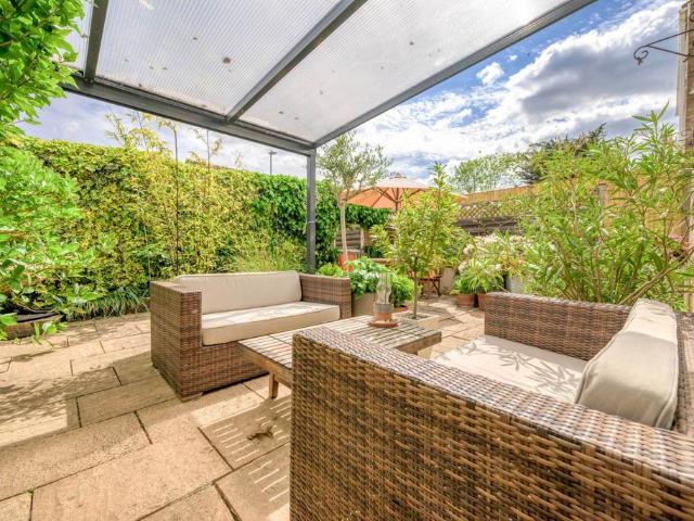 House for sale in Caversham Park, Reading