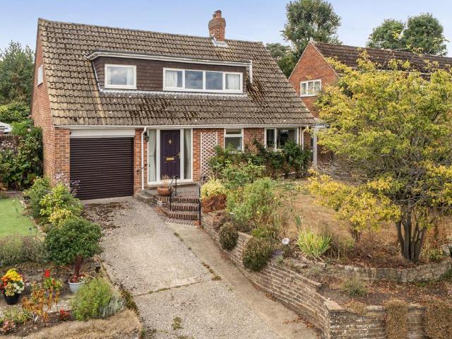 House for sale in Littlecote, West Sussex